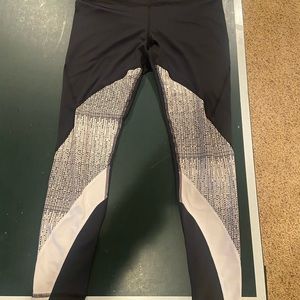 Under Armour Leggings, Size Large